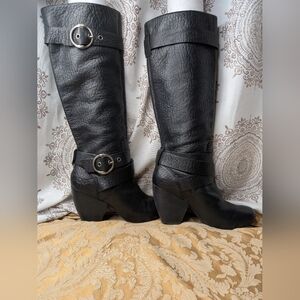 Lucky Brand Candice Y2K Peace Love Lucky Tall Black Pebbled Leather Boots 8.5